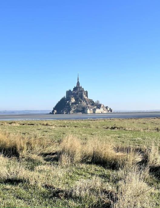 Gites Le Bisson Heusse Exterior photo
